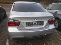 Gebraucht BMW 318 129 PS (94 kW) 2006 Silbermetalik Limousine