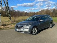 Gebraucht Mercedes E250 204 PS (150 kW) 2010 Grau Limousine