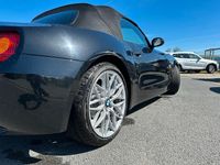 Gebraucht BMW Z4 141 PS (103 kW) 2003 Schwarz Cabrio