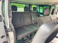 Second-hand Renault Trafic 125 CP (91 kW) 2015 Argintiu Monovolum
