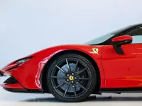Second-hand Ferrari SF90 1000 CP (735 kW) 2021 Roșu
