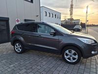 Gebraucht Ford Kuga Titanium 150 PS (110 kW) 2016 Grau SUV