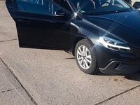 Gebraucht Volvo V40 CC Momentum 150 PS (110 kW) 2017 Schwarz Kombi