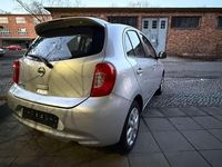 Gebraucht Nissan Micra 80 PS (58 kW) 2014 Silber Kleinwagen