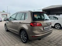 Gebraucht VW Golf Sportsvan Highline 125 PS (91 kW) 2014 Gold Van / Kleinbus