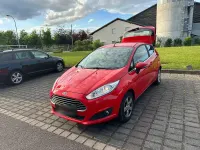 Gebraucht Ford Fiesta 75 PS (55 kW) 2013 Rot Kleinwagen