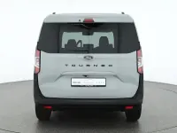 Neu Ford Tourneo Courier Titanium 125 PS (91 kW) 2026 Andere Van / Kleinbus