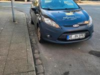 Gebraucht Ford Fiesta 60 PS (44 kW) 2011 Schwarz Kleinwagen