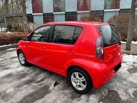 Gebraucht Daihatsu Sirion 91 PS (66 kW) 2008 Rot Kleinwagen