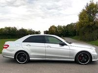 Gebraucht Mercedes E500 AMG 387 PS (284 kW) 2009 Silber Limousine