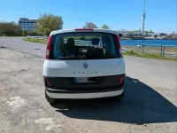 Begagnad Renault Espace 170 HK (125 kW) 2005 Vit Minibuss