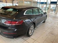Gebraucht VW Arteon 167 PS (122 kW) 2022 Deep black Kombi
