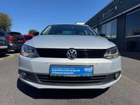 Gebraucht VW Jetta Match 122 PS (89 kW) 2013 Silber Limousine