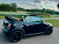 Gebraucht Mini Cooper Cabriolet 122 PS (89 kW) 2011 Schwarz Cabrio