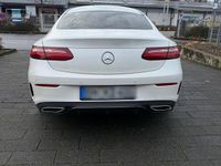 Gebraucht Mercedes E400 340 PS (250 kW) 2019 Weiß Coupé