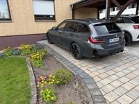 Gebraucht BMW 330 M Sport 286 PS (210 kW) 2023 Grau Kombi
