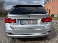 Gebraucht BMW 318 150 PS (110 kW) 2017 Silber Kombi