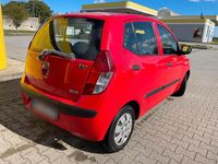 Gebraucht Hyundai i10 77 PS (56 kW) 2008 Rot Kleinwagen