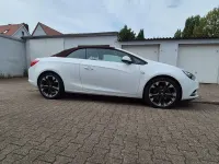 Second-hand Opel Cascada Innovation 165 CP (121 kW) 2013 Alb Cabrio