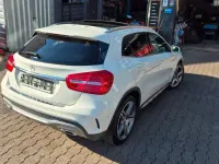 Gebraucht Mercedes GLA180 Sport 122 PS (89 kW) 2015 Calcitweiss  unilack SUV