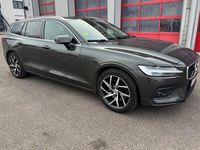 Gebraucht Volvo V60 190 PS (139 kW) 2019 Grau Kombi