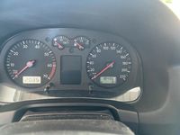 Usata VW Golf IV 75 CV (55 kW) 2002 Argento Berlina