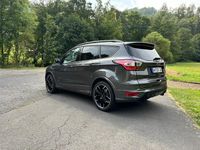 Gebraucht Ford Kuga ST-Line 179 PS (131 kW) 2018 Grau SUV