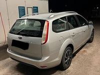 Gebraucht Ford Focus 101 PS (74 kW) 2009 Silber Kombi