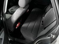 Second-hand Audi A4 164 CP (120 kW) 1997 Gri Berlinǎ