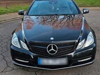 Gebraucht Mercedes E250 204 PS (150 kW) 2011 Schwarz Cabrio