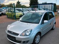 Gebraucht Ford Fiesta 70 PS (51 kW) 2008 Silber Limousine