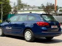 Gebraucht Opel Astra 116 PS (85 kW) 2015 Blau Kombi
