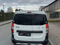 Gebraucht Dacia Dokker Stepway 131 PS (96 kW) 2019 Weiß Van / Kleinbus