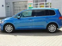 Gebraucht VW Touran Highline 150 PS (110 kW) 2019 Blau Van / Kleinbus