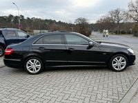 Gebraucht Mercedes E300 Avantgarde 231 PS (169 kW) 2011 Schwarz Limousine