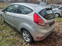 Gebraucht Ford Fiesta 75 PS (55 kW) 2014 Grau Kleinwagen