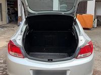 Gebraucht Vauxhall Insignia 140 PS (102 kW) 2010 Silber Limousine