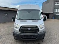 Gebraucht Ford Transit 131 PS (96 kW) 2018 Silber Van / Kleinbus