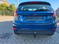 Gebraucht Ford Fiesta 97 PS (71 kW) 2009 Blau Kleinwagen