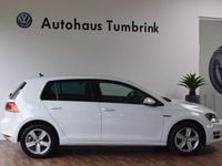 Gebraucht VW Golf VII LOUNGE 110 PS (80 kW) 2015 Pure white Limousine