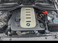 Gebraucht BMW 525 177 PS (130 kW) 2005 Grau Kombi