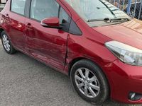 Gebraucht Toyota Yaris Life 69 PS (50 kW) 2012 Red mica metallic Kleinwagen