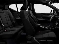 Neu Volvo EX40 Plus 185 kW (252 PS) 2025 Grün SUV