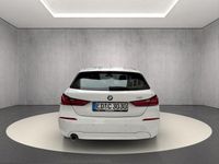 Gebraucht BMW 118 Advantage 136 PS (100 kW) 2023 Weiß Kleinwagen