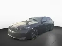Neu BMW 520 M Sport 197 PS (144 kW) 2025 Saphirschwarz (schwarz) Limousine