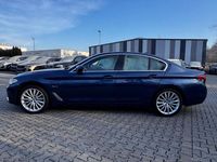 Gebraucht BMW 530e 292 PS (214 kW) 2022 Blau Limousine