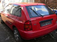 Gebraucht Mazda 323 73 PS (53 kW) 1997 Rot Kleinwagen