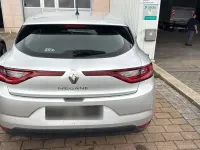 Gebraucht Renault Mégane Life 101 PS (74 kW) 2016 Silber Limousine