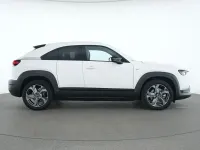 Gebraucht Mazda MX30 Ad'Vantage 106 kW (145 PS) 2023 Arctic white SUV