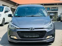 Gebraucht Hyundai i20 Passion 101 PS (74 kW) 2018 Grau Limousine
